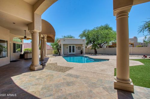 13810 34th St, Phoenix AZ  85032-5305 exterior