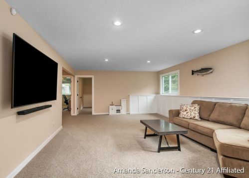 5920 Simon Ct, Wyoming MI exterior