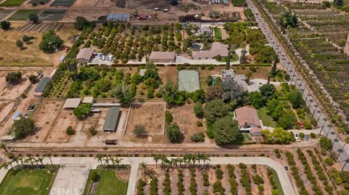 1710 Monroe St, Riverside CA 92504-2937 exterior