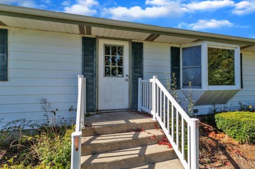 2560 66 St, Fennville MI 49408-9620 exterior