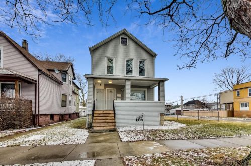 245 13 Ave, Broadview IL 60153-1407 exterior