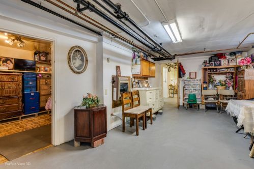 5755 Washtenaw Ave, Chicago IL 60659-3912 exterior