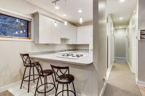 2637 Wayne Ave, Chicago IL 60614-1231 exterior