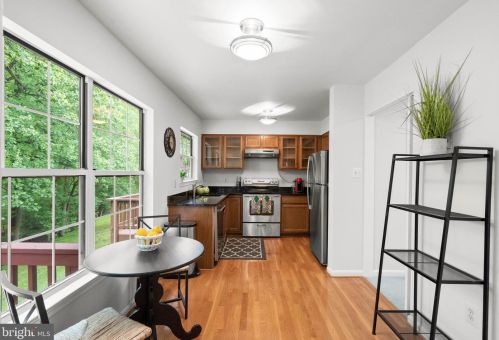 1633 Hugo Cir, Silver Spring MD 20906-5922 exterior