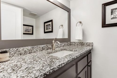 1236 Druid Knoll Dr, Atlanta GA  30319-4110 exterior