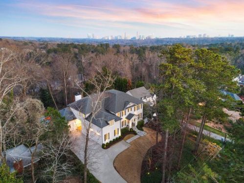 4545 Conway Dr, Atlanta GA 30327-3535 exterior