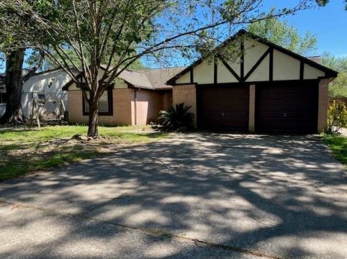 7522 Echo Pines Dr, Humble, TX 77346-3140