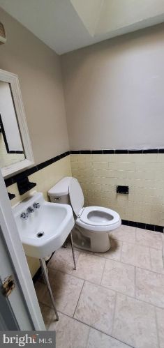 320 22 St, Chester PA 19013-5532 exterior