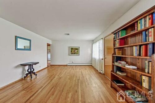 17 Harmony St, Piscataway NJ 08854-6062 exterior