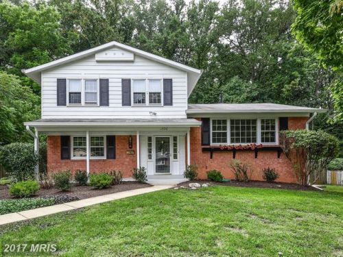 13710 Drake Dr, Rockville, MD 20853-2540