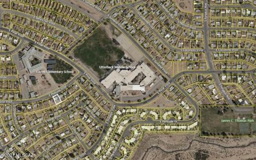 2202 Poquita Vis, Tucson AZ  85713-5128 exterior