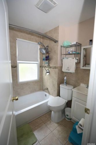 129 8 Ave, Mount Vernon NY 10550-4072 exterior