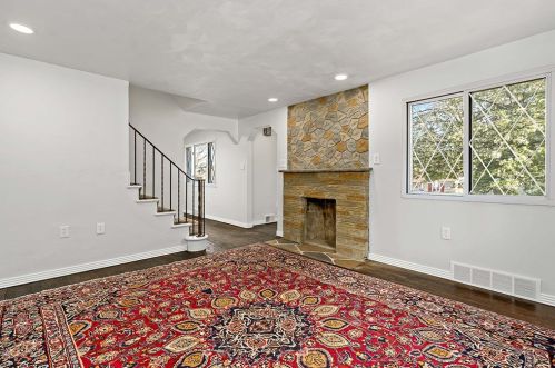 1238 Justine St, Pittsburgh PA  15204-2406 exterior