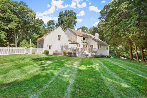 35 Dudley Rd, Wilton CT 06897-3508 exterior