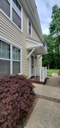 92 Jordan Ln, Middletown, NY 10940-1604