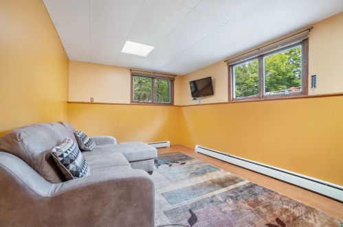 5154 Eagle Lk Rd, Duluth MN 55803-1114 exterior