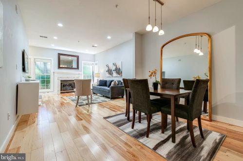 4656 Lambert Dr, Alexandria VA 22311-4942 exterior