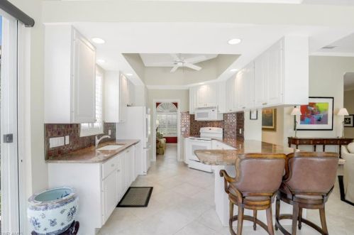 5272 Hawkesbury Way, Naples FL 34119-9581 exterior