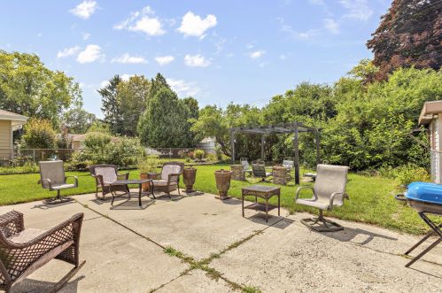 8353 65, Milwaukee WI 53223-3412 exterior