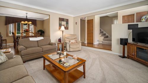 1145 Queensbury St, Pittsburgh, PA 15205-3728