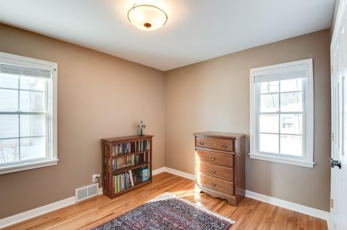 1401 Hartford Ave, Saint Paul MN 55116-1649 exterior