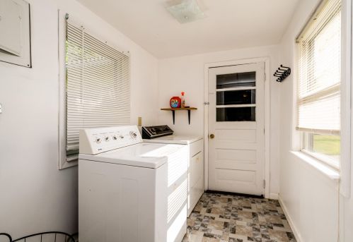 9316 Red Bud Trl, Berrien Springs MI  49103-9568 exterior