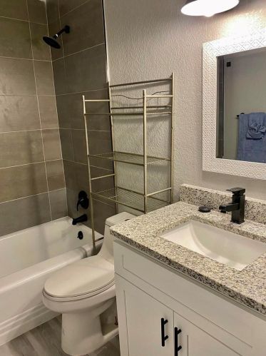 930 Goldwyn Ave, Orlando FL  32805-4304 exterior