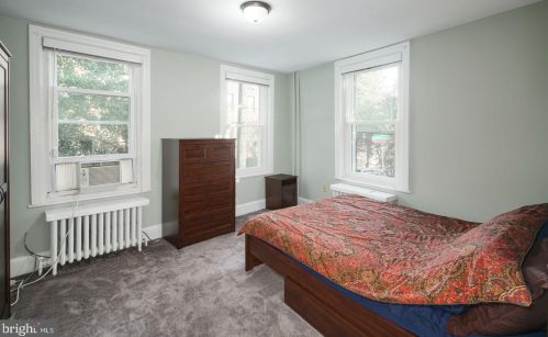 1016 6 St, Philadelphia PA 19140-2314 exterior