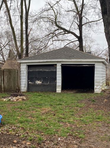 1111 Dickinson St, Grand Rapids, MI 49507-2109