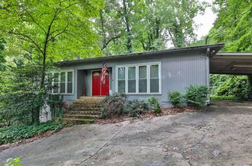 7110 Faunsworth Dr, Atlanta, GA 30328-1941