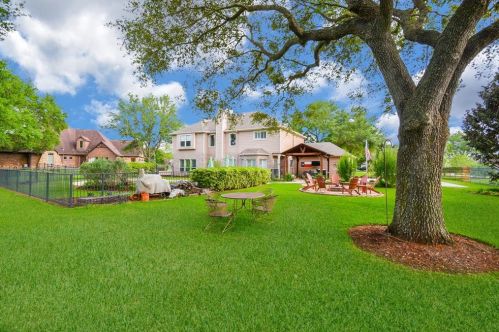 32714 Westminster Dr, Fulshear TX 77441-4098 exterior