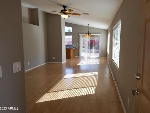 18815 39th Way, Phoenix AZ  85050-6342 exterior