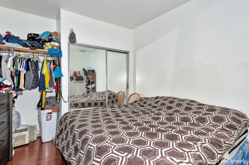 806 Lenox Ave, Waukegan IL 60085-7438 exterior