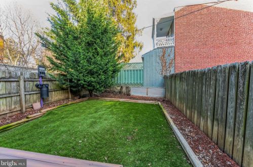 405 Orange St, Lancaster PA 17603-3760 exterior