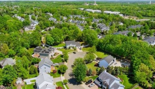 12 Union Ave, Maplewood NJ  07040-1514 exterior