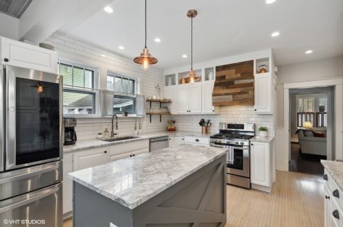 415 Oriole Trl, Bull Valley IL 60014-5934 exterior