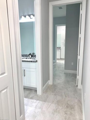 898 10 St, Naples FL 34117-2221 exterior