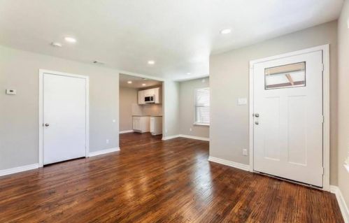 1410 Ann Arbor Ave, Dallas TX  75216-6302 exterior