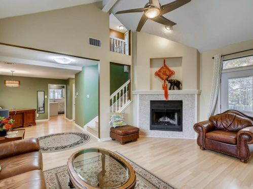 8009 Elkhorn Mountain Trl, Austin, TX 78729-6405