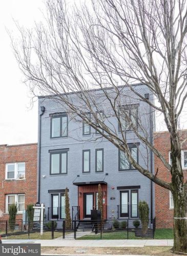 1023 16th St, Washington DC  20002-2972 exterior