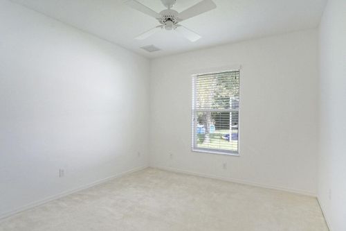 2872 Eagle Dr, Fort Pierce FL 34984-6321 exterior