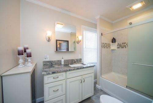 68 Eunice Ave, Worcester MA 01606-3132 exterior