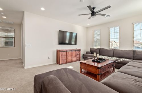 2052 Lantana Dr, Chandler AZ  85286-2170 exterior