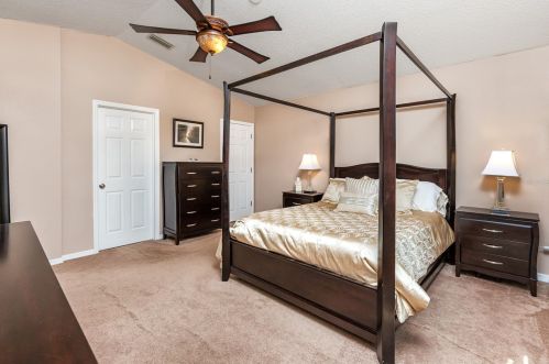 11322 Glenmont Dr, Tampa FL 33635-1533 exterior