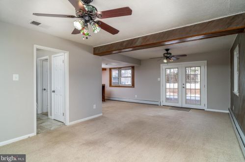 506 Elizabeth Rd, Glen Burnie MD 21061-4638 exterior