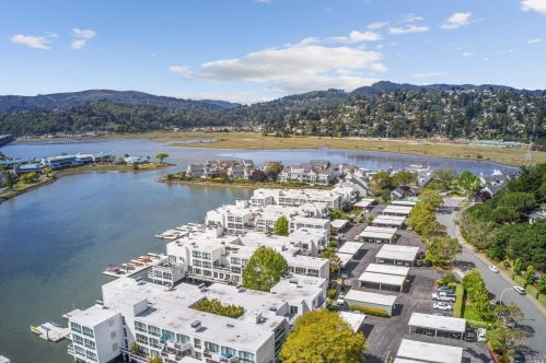 2108 Shelter Bay Ave, Mill Valley CA 94941-3023 exterior