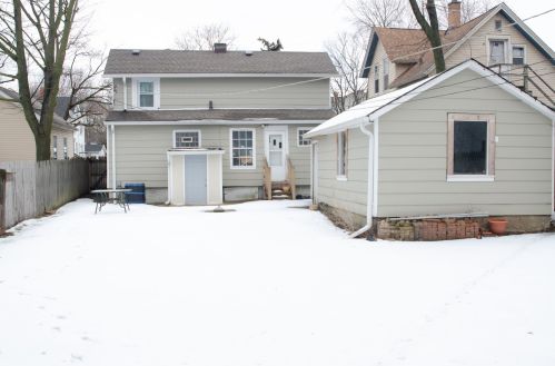 610 Chestnut St, Waukegan IL 60085-3803 exterior