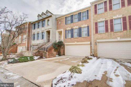 10924 Bloomingdale Dr, Rockville, MD 20852-5535