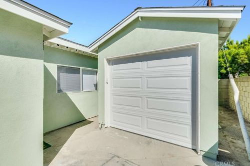 8511 Rose St, Bellflower CA 90706-6376 exterior