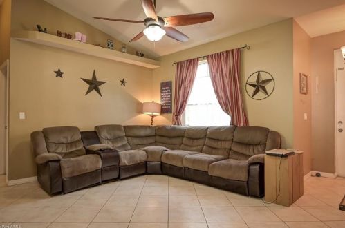 3220 16 Ave, Naples FL 34120-3318 exterior